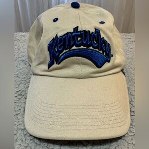Kentucky Wildcats The Game Adjustable Hat/Cap vintage 1995 one size feet most